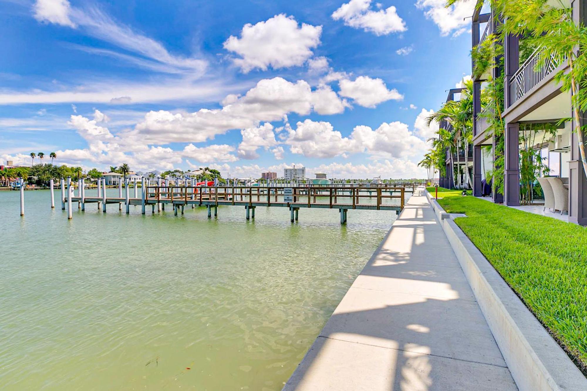 Brightwater Blue Villa Clearwater Beach Room photo